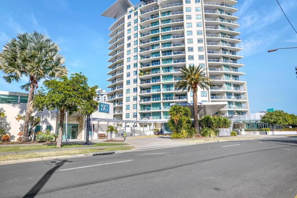 Mantra Wings Front 4bd Brand New Gold Coast